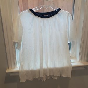 Beautiful blouse 🌹